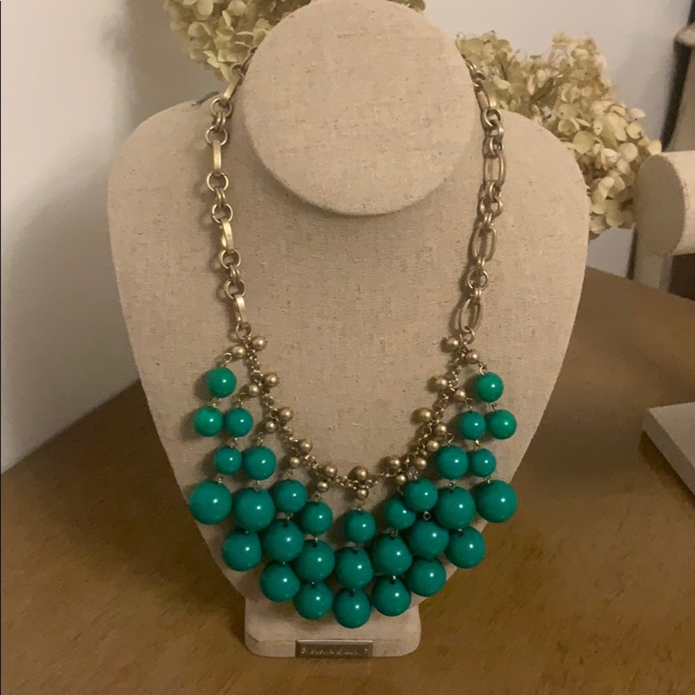 💕 Stella & Dot Jolie Bib Statement Necklace 💕